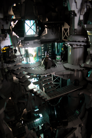 Illustration for article titled Holy Batman and His Bloody Amazing 9,000-Brick Lego Batcave!